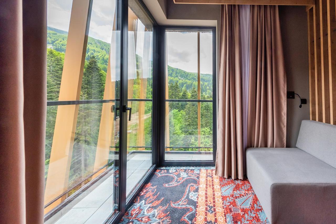Hotel Nomad Белашница Экстерьер фото