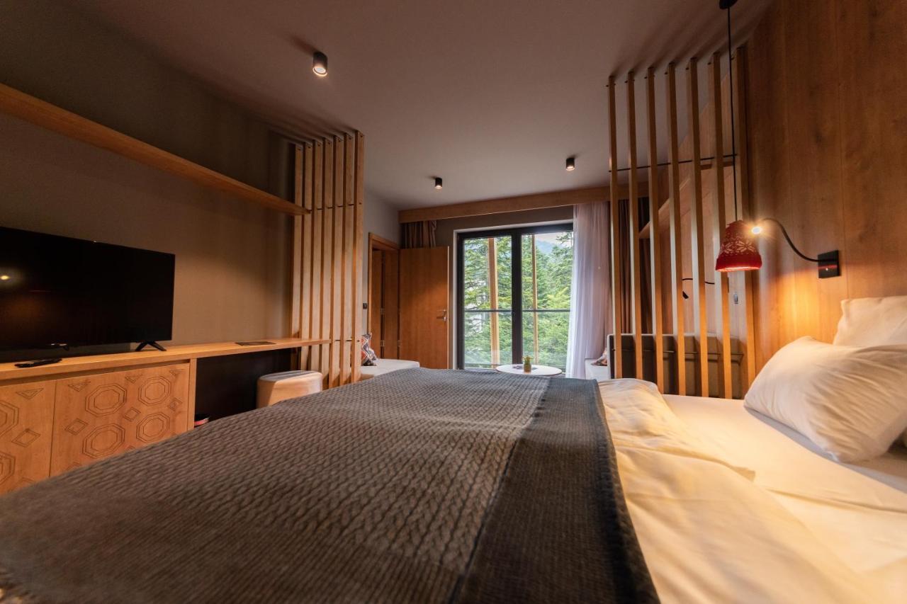 Hotel Nomad Белашница Экстерьер фото