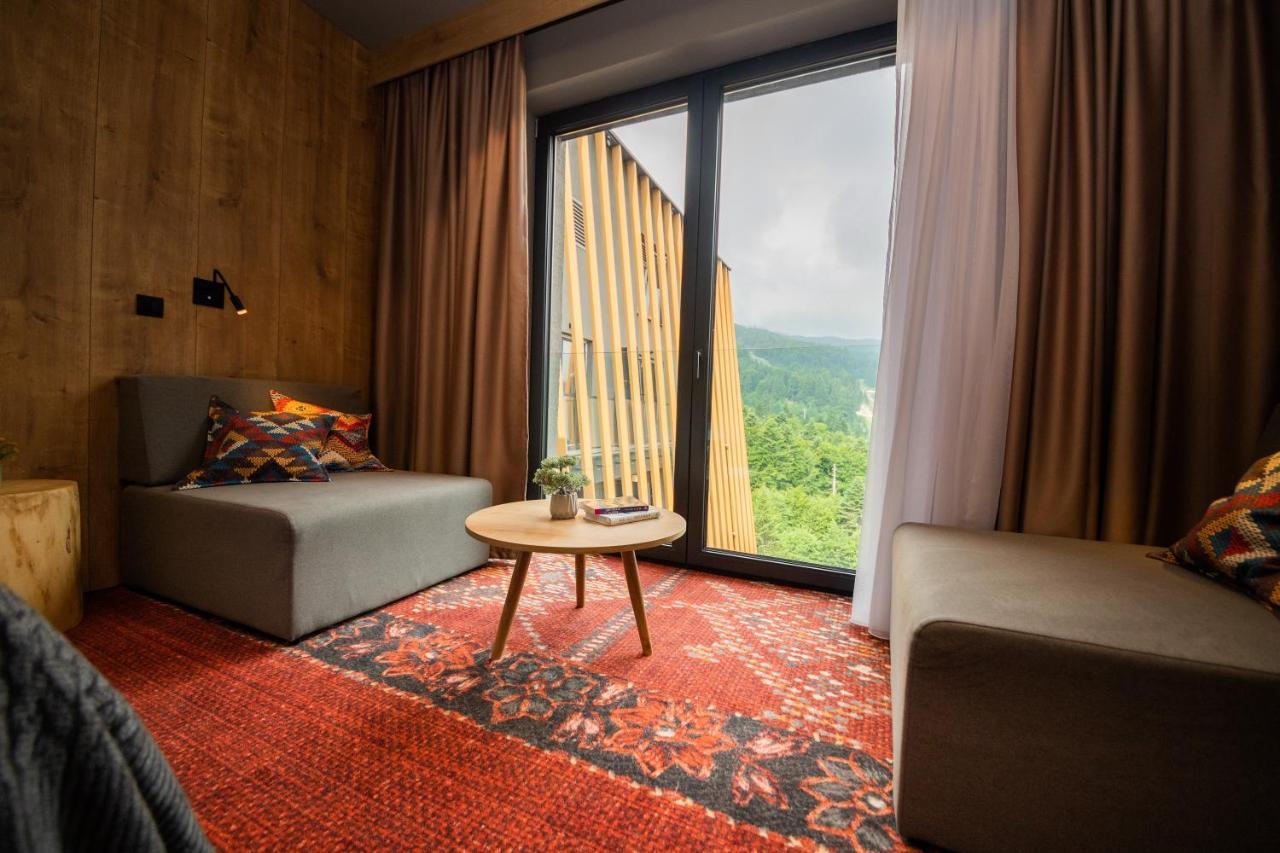 Hotel Nomad Белашница Экстерьер фото