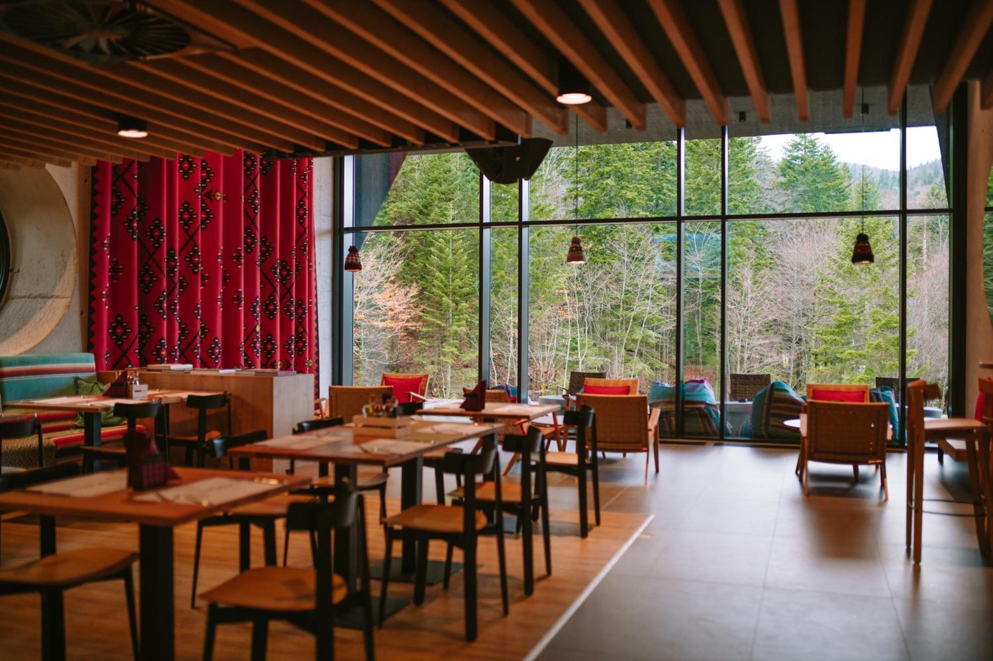 Hotel Nomad Белашница Экстерьер фото